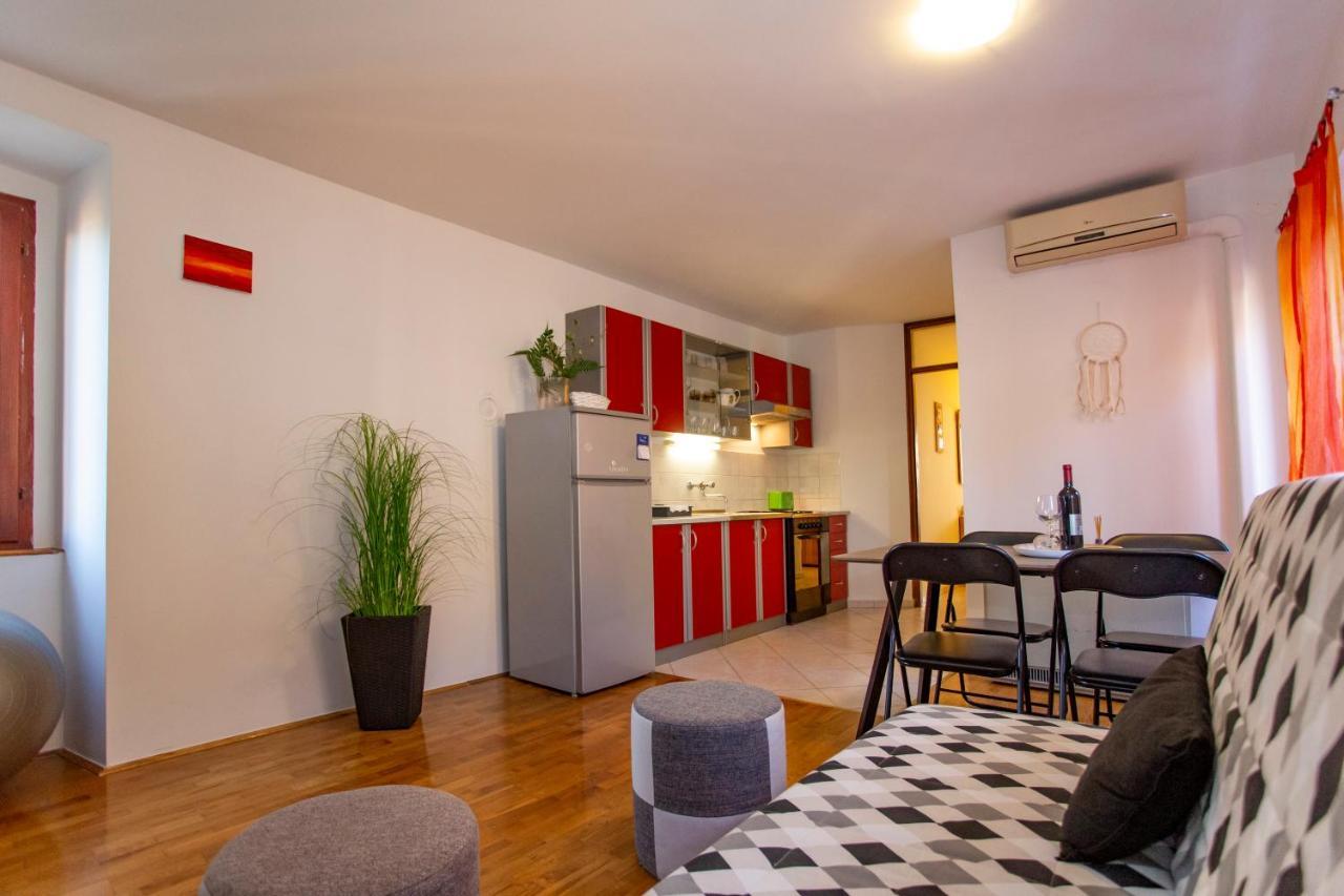 Apartment Kika Pula Exterior photo